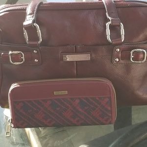 Travelon Burgundy & Blue RFID Proctection Wallet